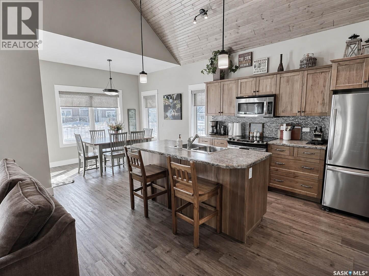 6 Elkridge Drive, Elk Ridge, Saskatchewan  S0J 2Y0 - Photo 3 - SK033905