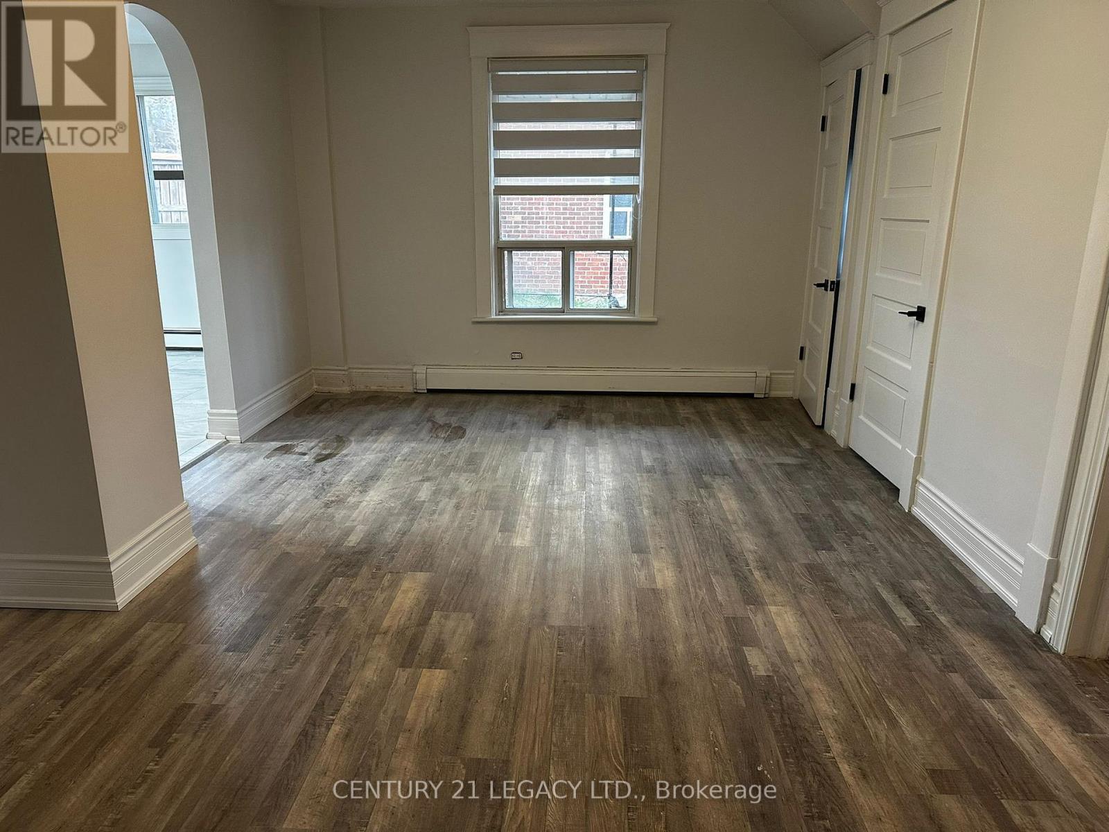 6251 Ker Street E, Niagara Falls, Ontario  L2G 1X7 - Photo 4 - X13046052