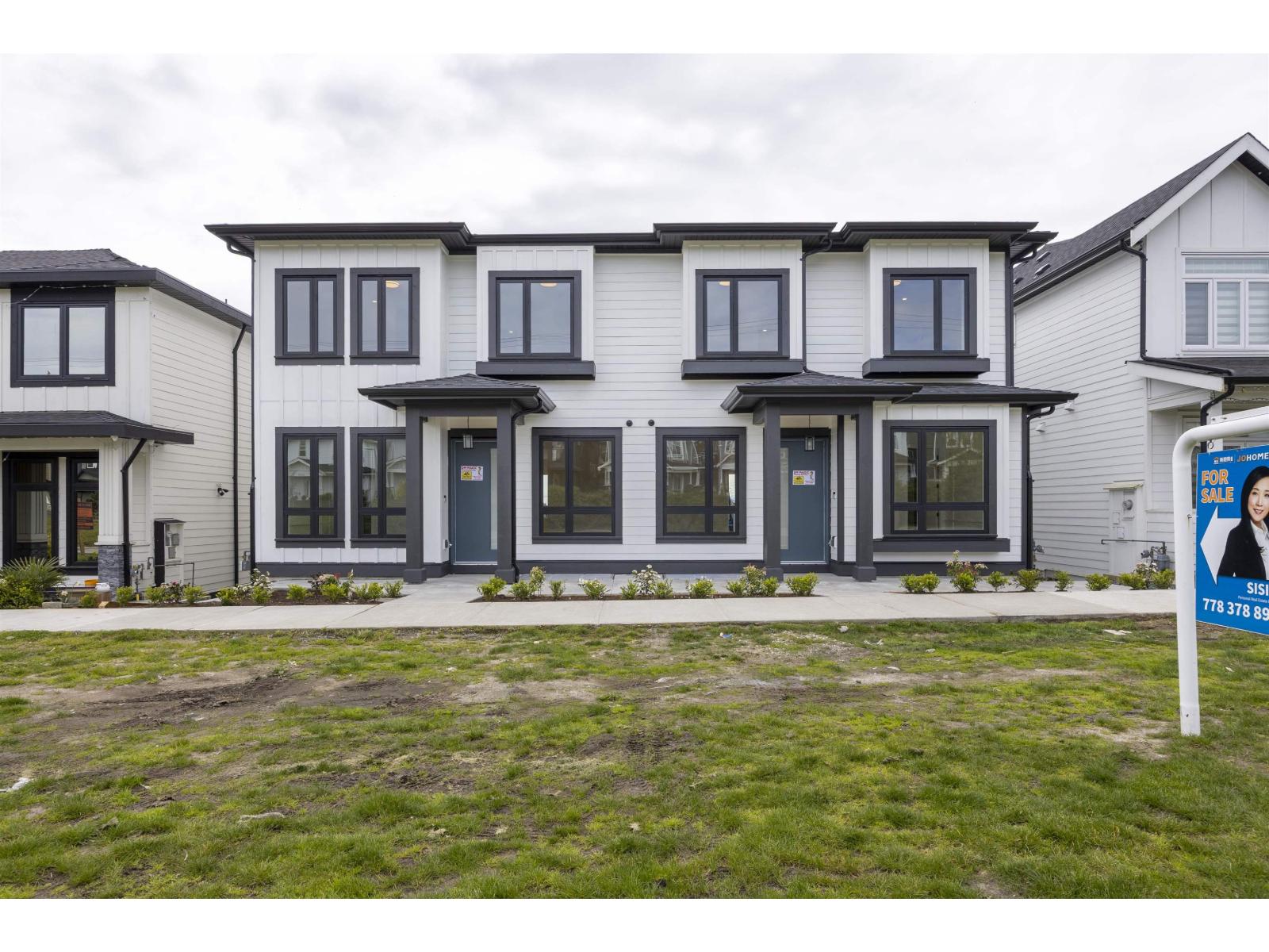 16730 16 Avenue, Surrey, British Columbia V3S 9X7 - Photo 2 - R3114456