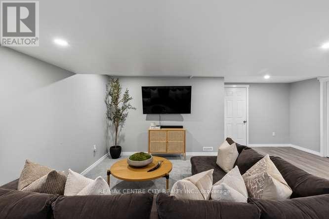 1302 Norman Avenue, London South, Ontario  N6K 2A3 - Photo 29 - X13046088