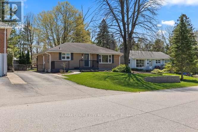 1302 Norman Avenue, London South, Ontario  N6K 2A3 - Photo 3 - X13046088