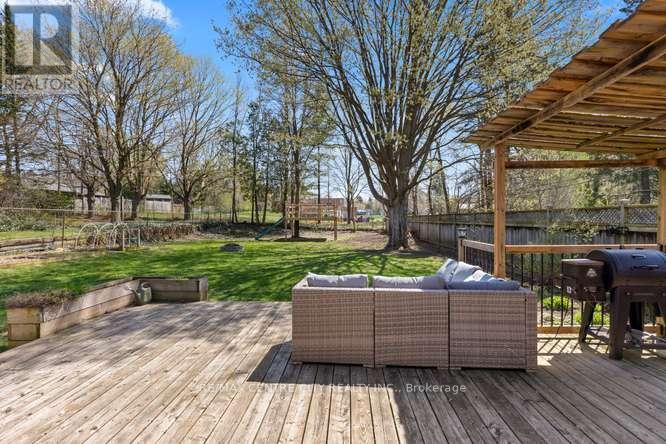 1302 Norman Avenue, London South, Ontario  N6K 2A3 - Photo 40 - X13046088