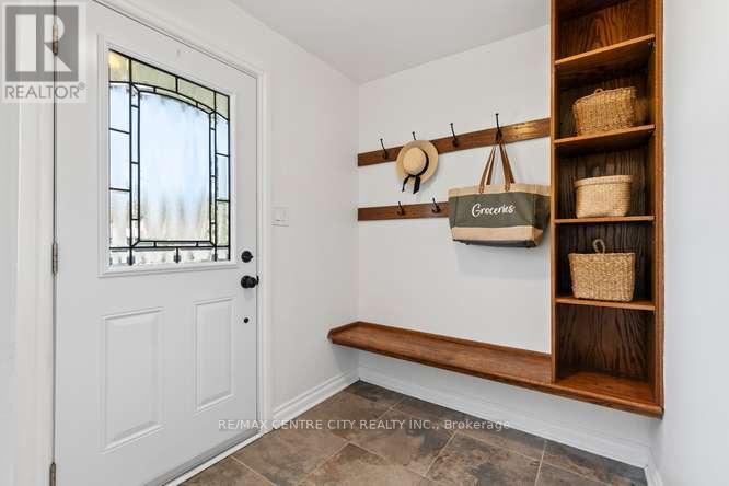 1302 Norman Avenue, London South, Ontario  N6K 2A3 - Photo 5 - X13046088