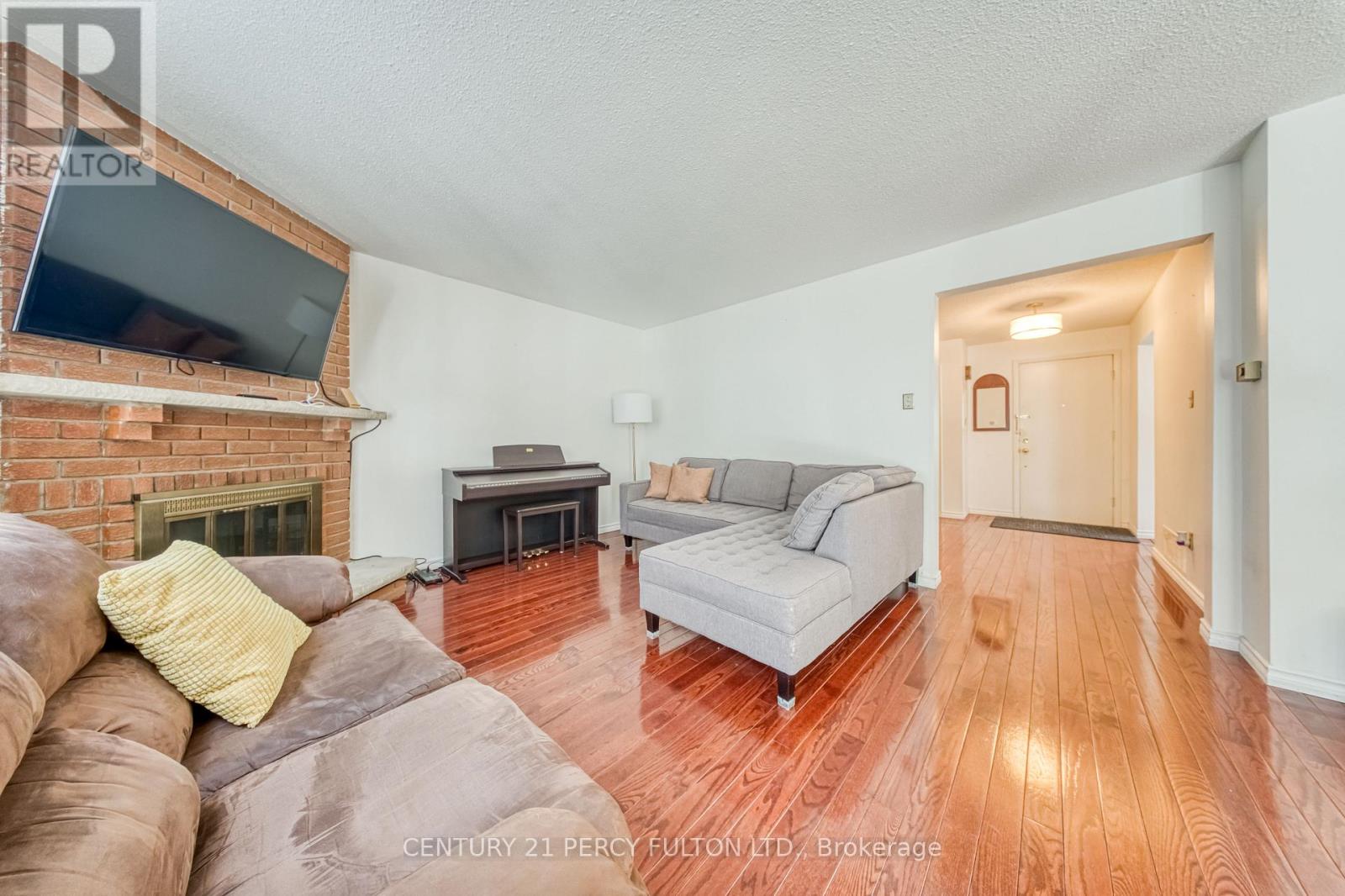 70 Millhouse Crescent, Toronto, Ontario  M1B 2E3 - Photo 5 - E12896776