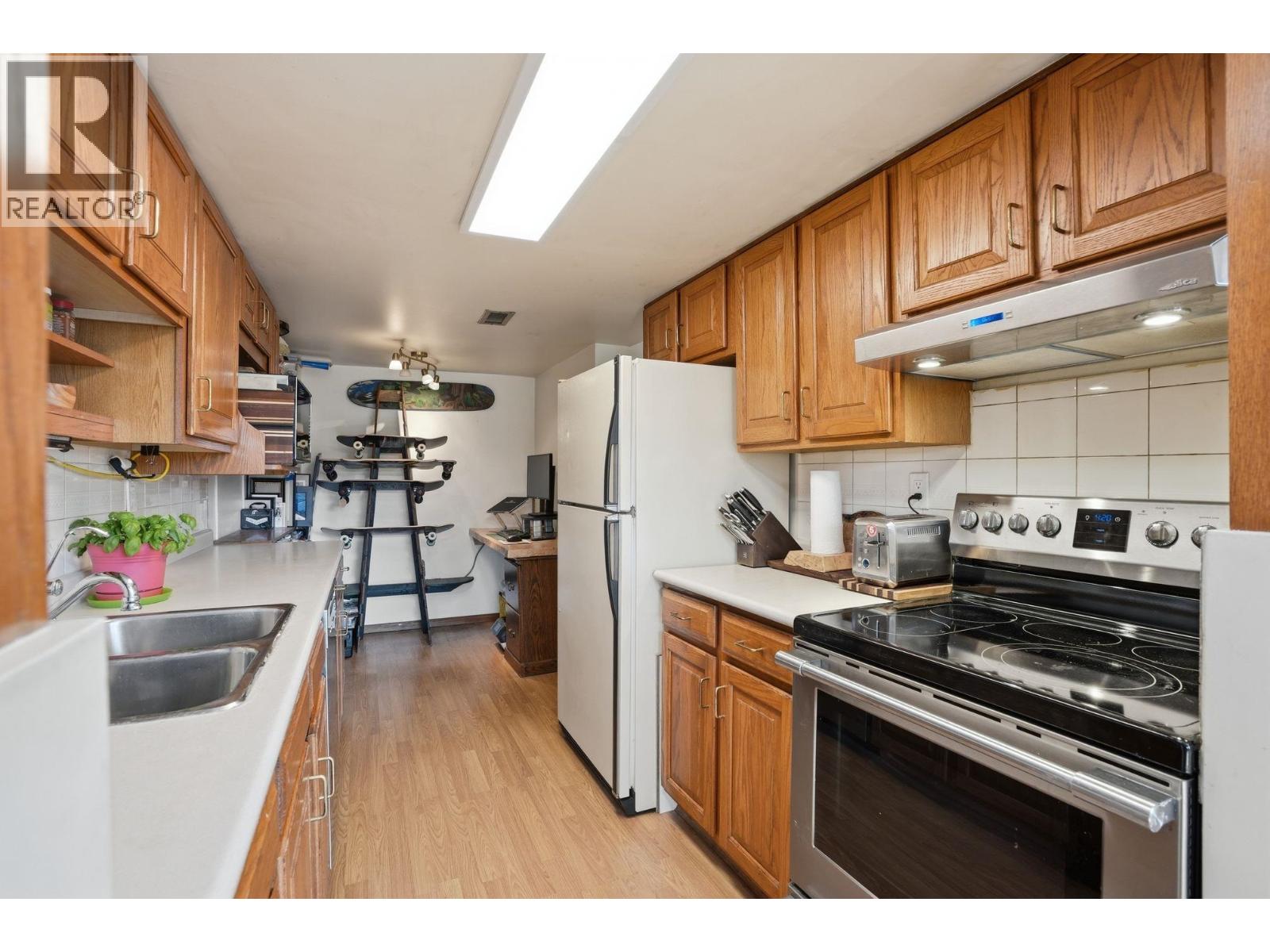 1021 Old Lillooet Road, North Vancouver, British Columbia  V7J 3H6 - Photo 7 - R3106067