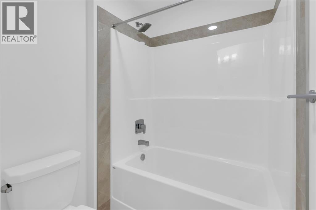 449 Savanna Landing NE, Calgary, Alberta  T3J 5T2 - Photo 26 - A2268351