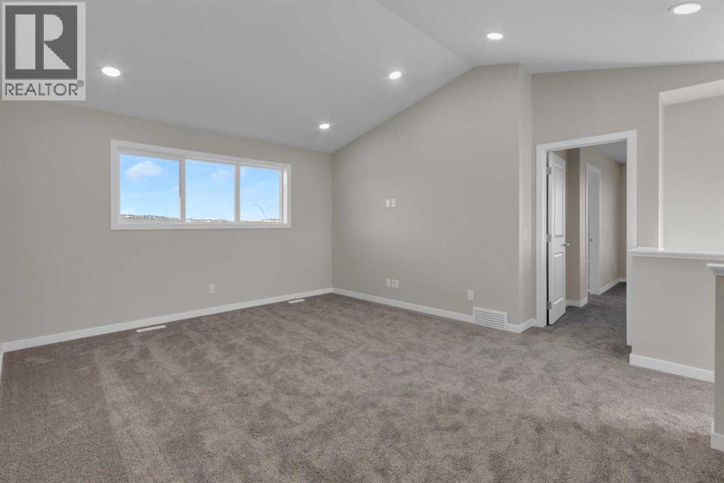 52 Lewisburg Close NE, Calgary, Alberta  T3P 2N4 - Photo 13 - A2284188