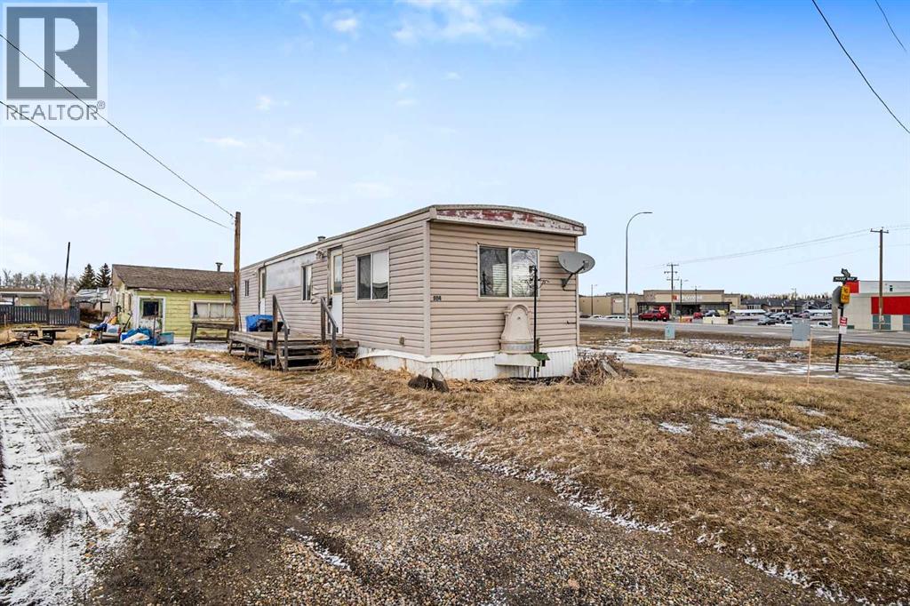 804 Center Street, Carstairs, Alberta