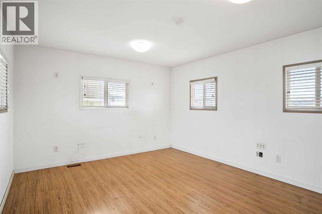 804 Center Street, Carstairs, Alberta  T0M 0N0 - Photo 11 - A2295628