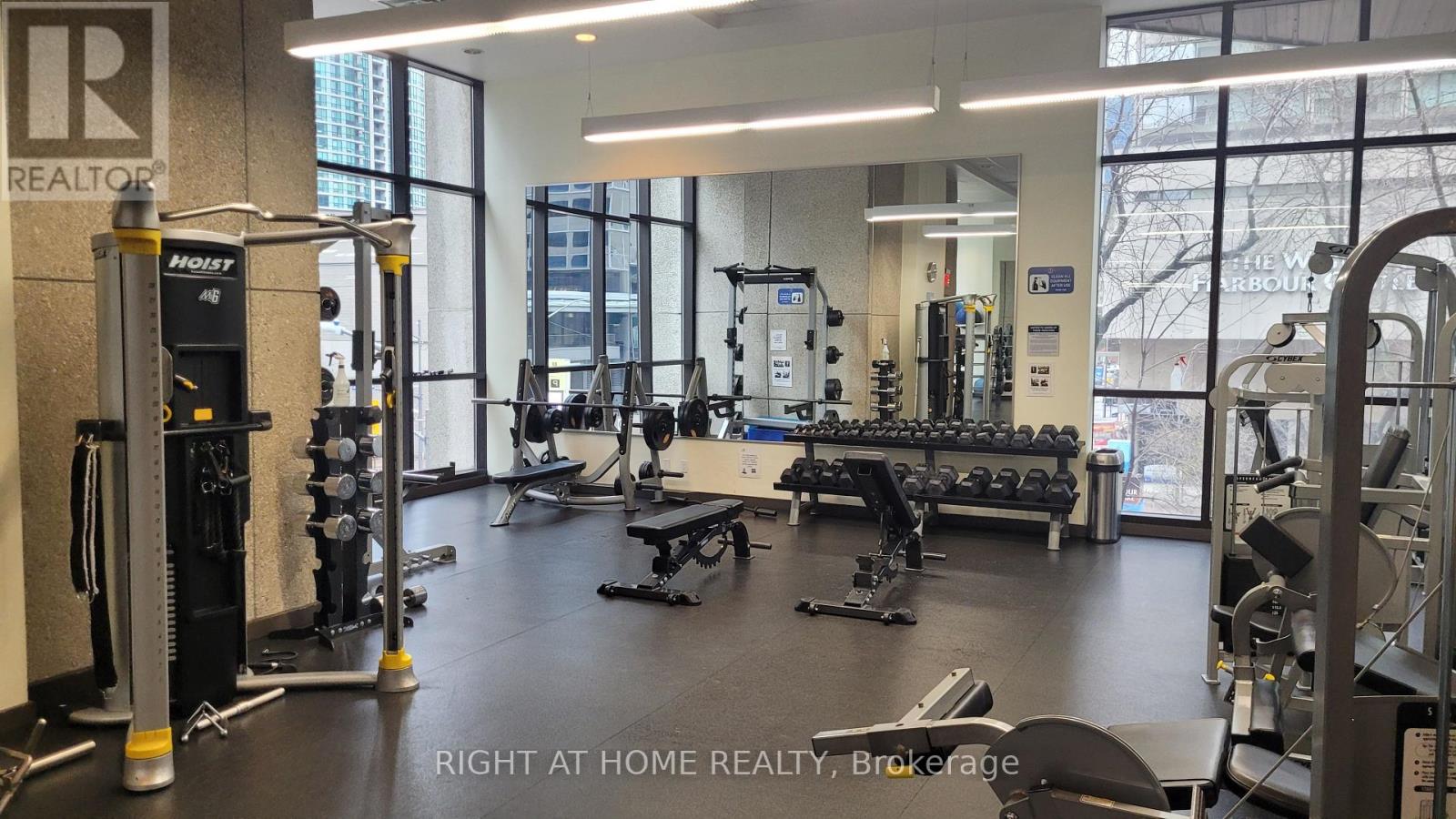 1803 - 33 Harbour Square, Toronto, Ontario  M5J 2G2 - Photo 12 - C13046080