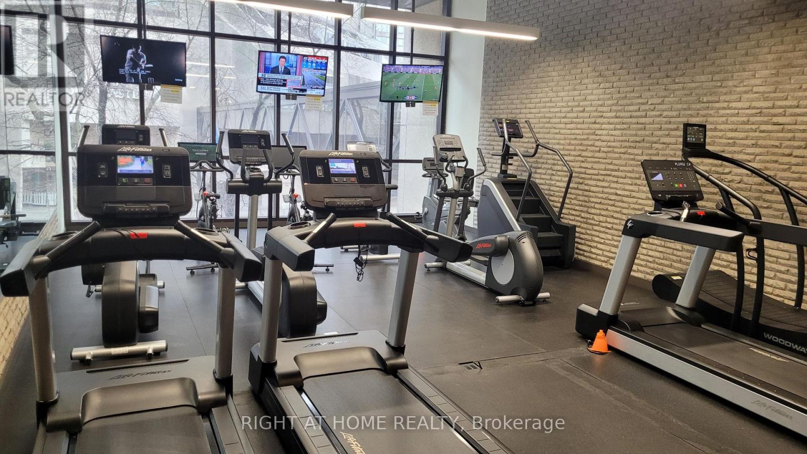 1803 - 33 Harbour Square, Toronto, Ontario  M5J 2G2 - Photo 16 - C13046080