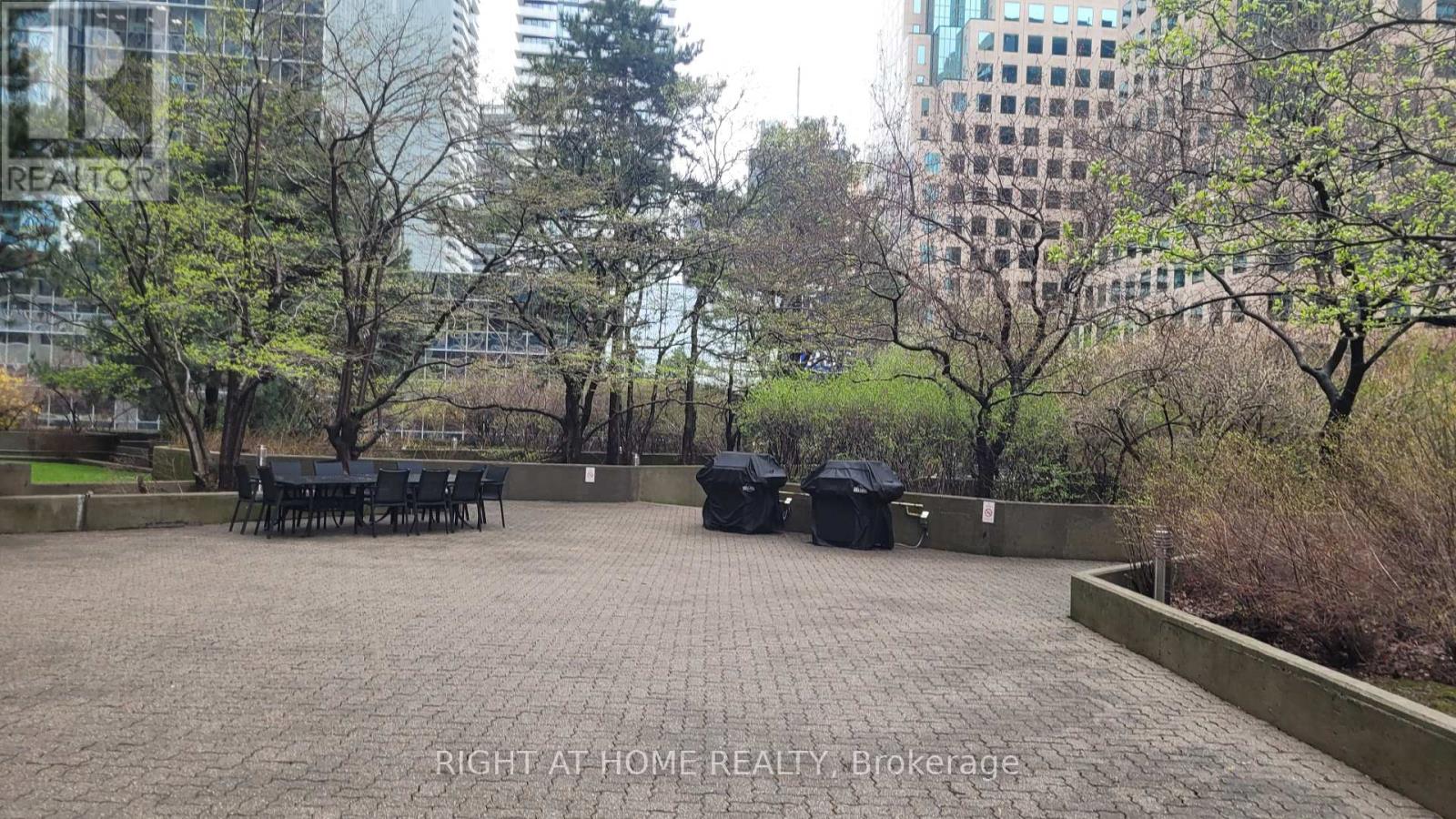 1803 - 33 Harbour Square, Toronto, Ontario  M5J 2G2 - Photo 21 - C13046080