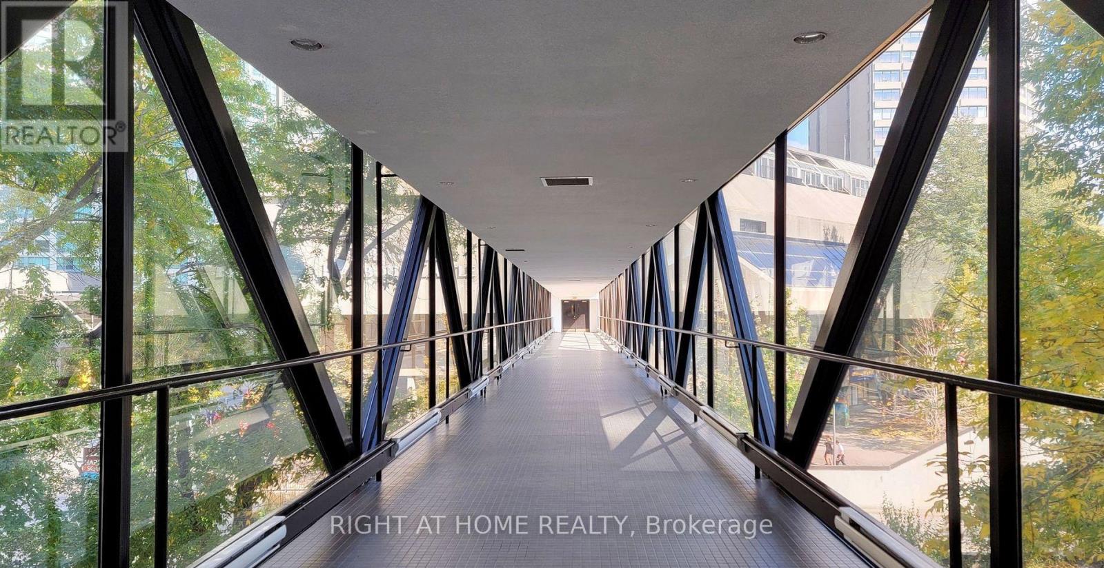 1803 - 33 Harbour Square, Toronto, Ontario  M5J 2G2 - Photo 27 - C13046080