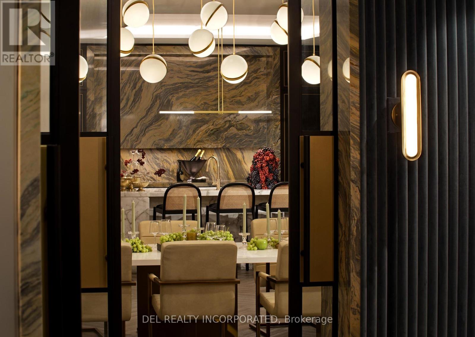 1205 - 455 Wellington Street W, Toronto, Ontario  M5V 0V8 - Photo 3 - C13046092