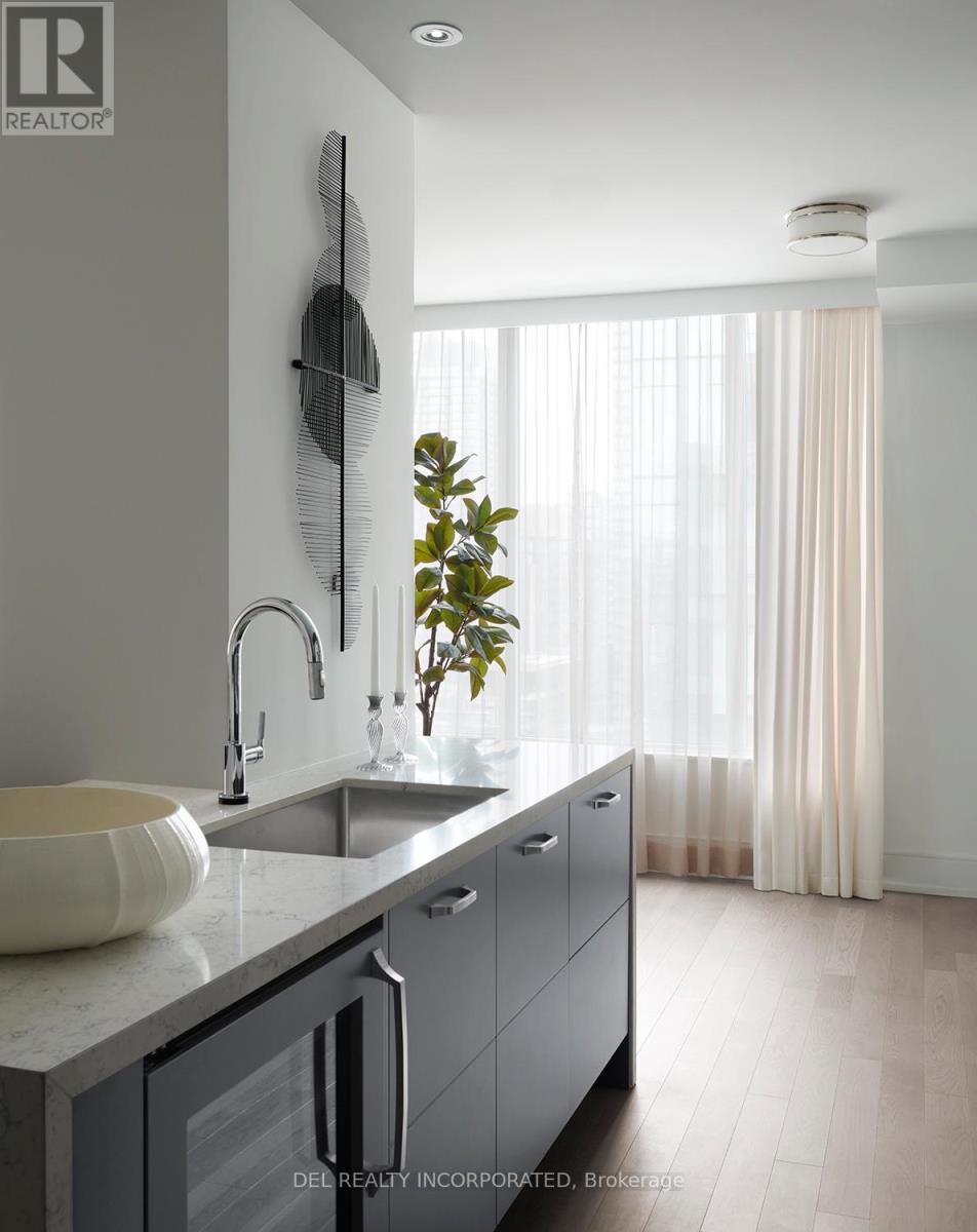 1205 - 455 Wellington Street W, Toronto, Ontario  M5V 0V8 - Photo 9 - C13046092