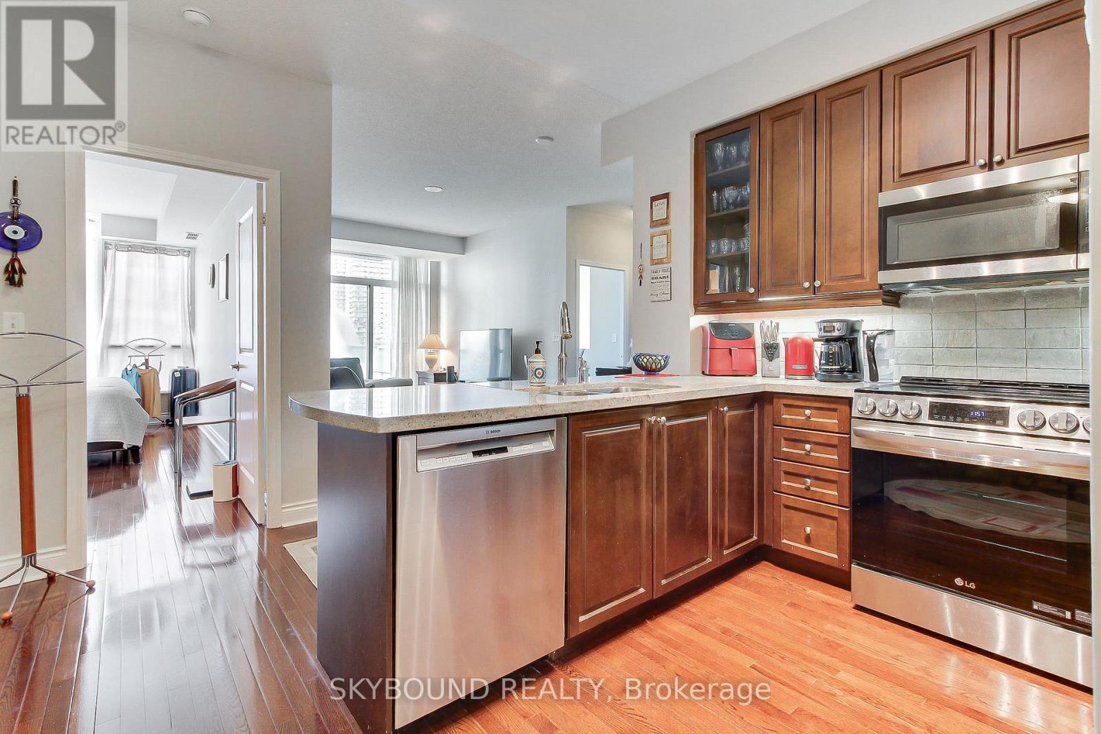 1006 - 1900 Lake Shore Boulevard W, Toronto, Ontario  M6S 1A4 - Photo 12 - W12729512