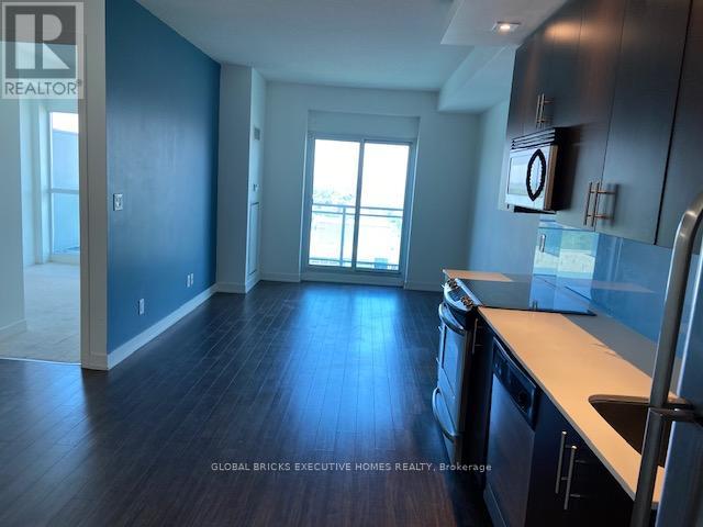 2421 - 165 Legion Road N, Toronto, Ontario  M8Y 0B3 - Photo 9 - W12988716