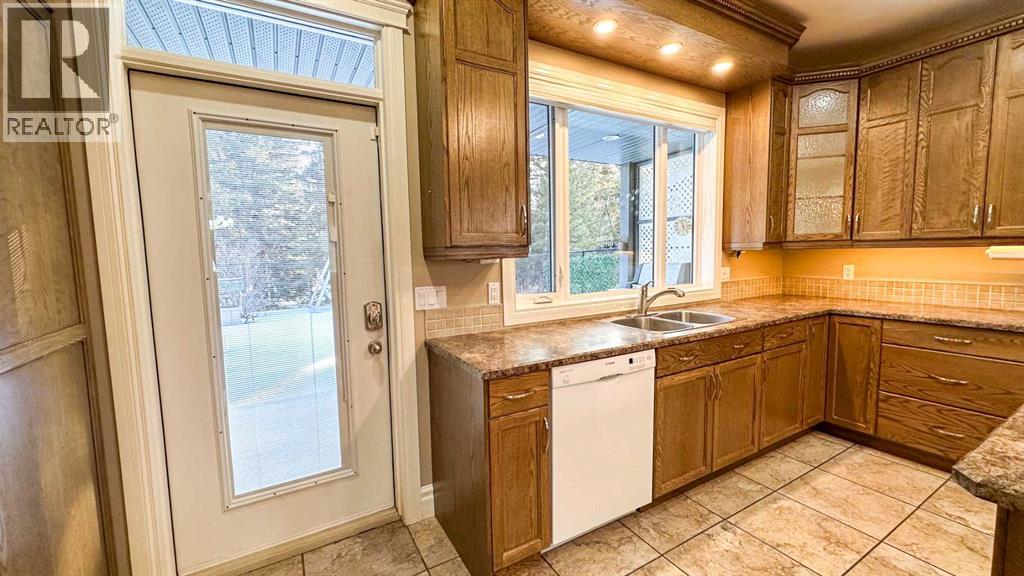 603 5 Street SW, Sundre, Alberta  T0M 1X0 - Photo 12 - A2283568