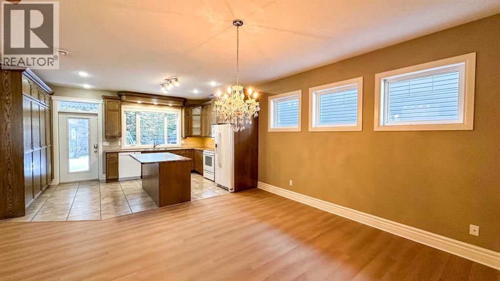 603 5 Street SW, Sundre, Alberta  T0M 1X0 - Photo 10 - A2283568