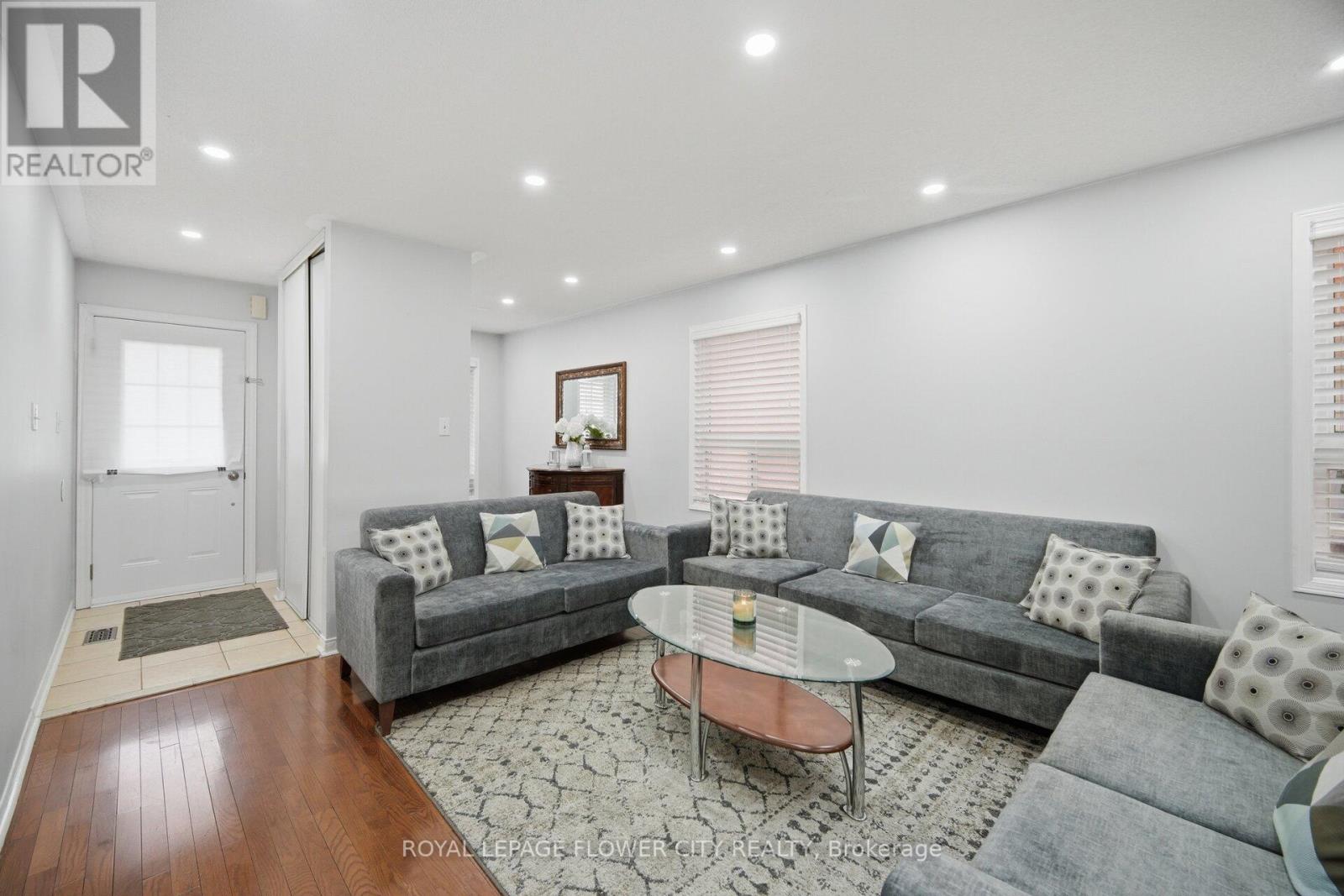 30 Ridgefield Court, Brampton, Ontario  L6P 1B4 - Photo 15 - W13046100