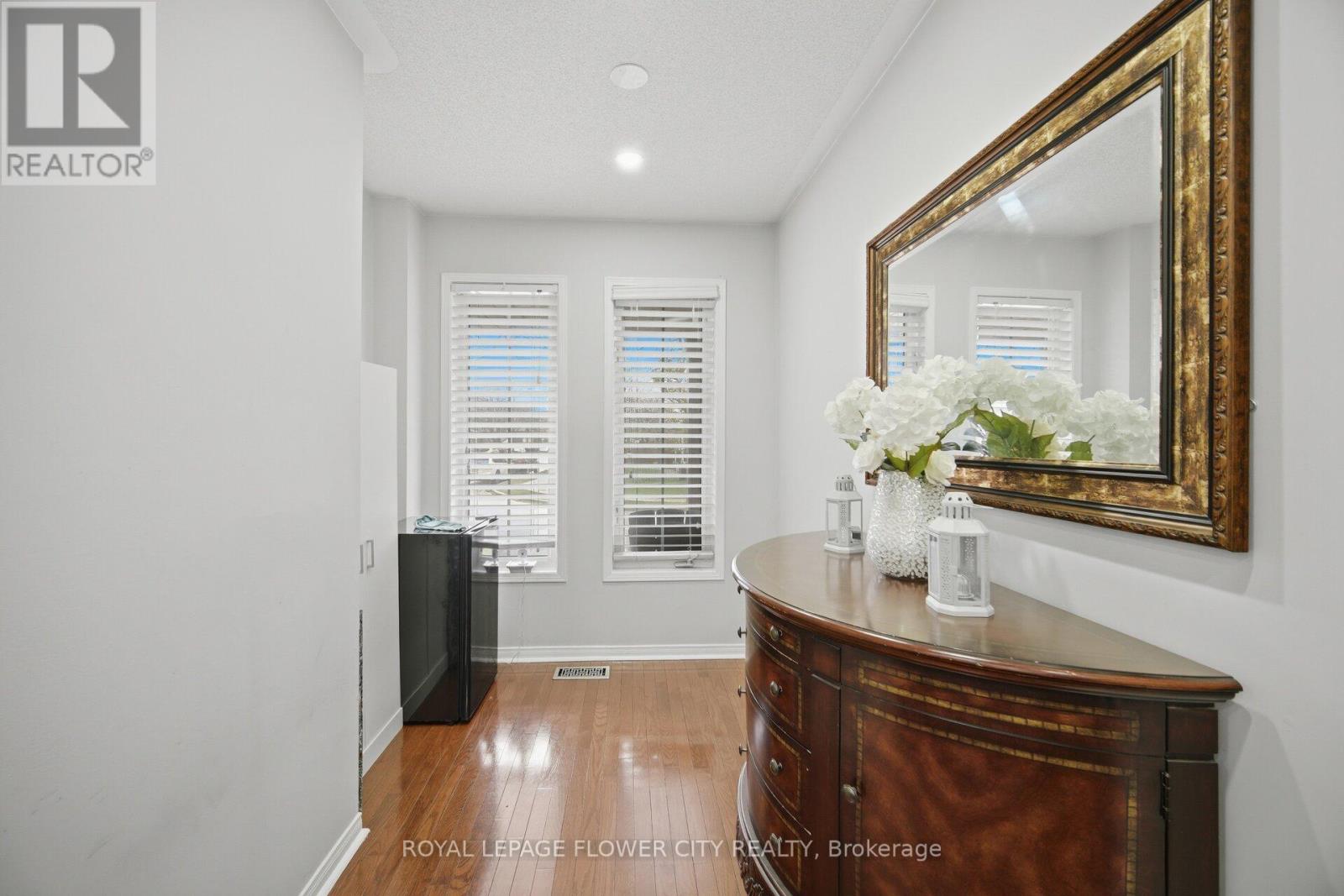 30 Ridgefield Court, Brampton, Ontario  L6P 1B4 - Photo 18 - W13046100