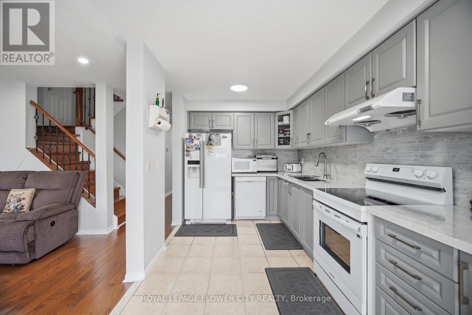 30 Ridgefield Court, Brampton, Ontario  L6P 1B4 - Photo 26 - W13046100