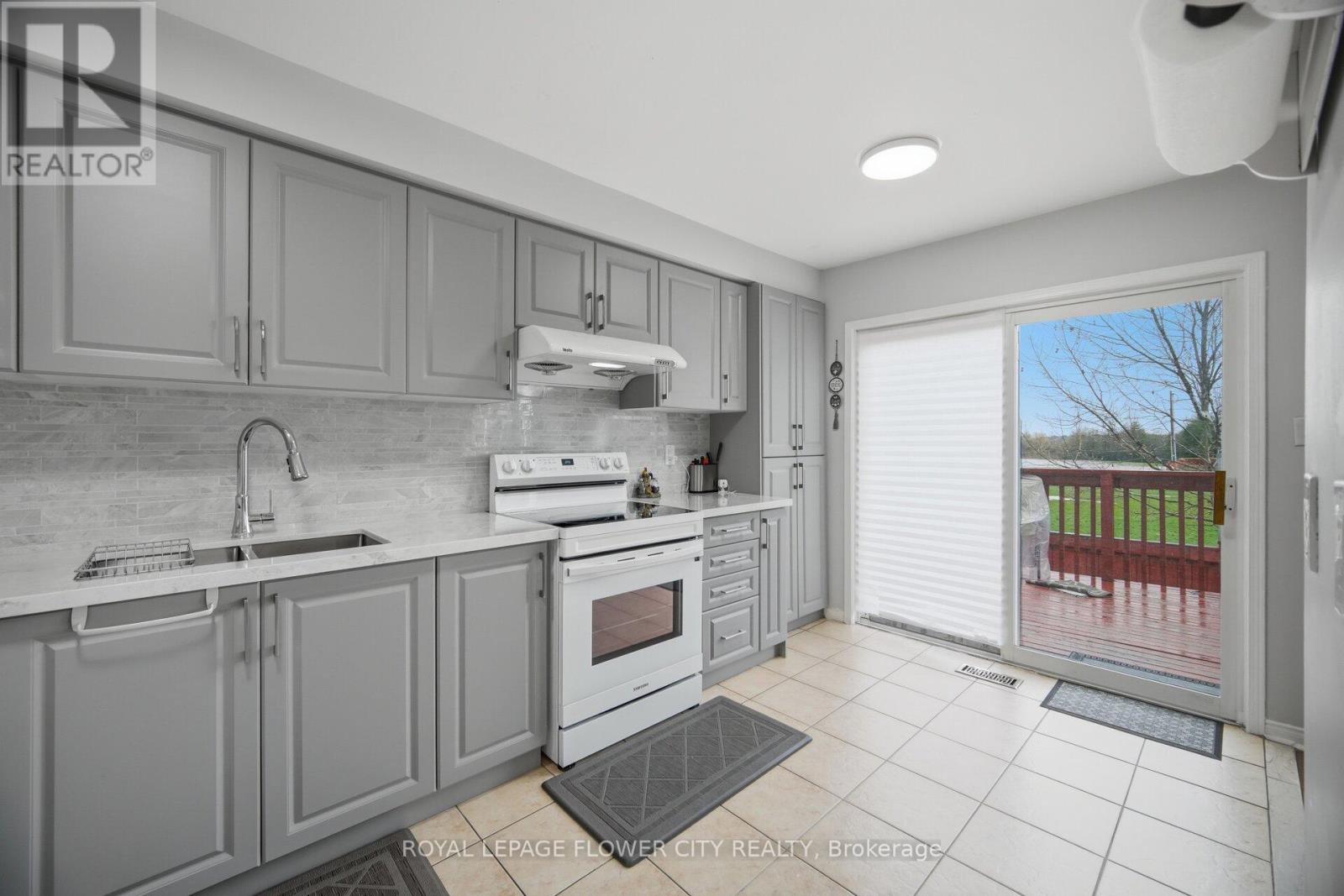 30 Ridgefield Court, Brampton, Ontario  L6P 1B4 - Photo 27 - W13046100