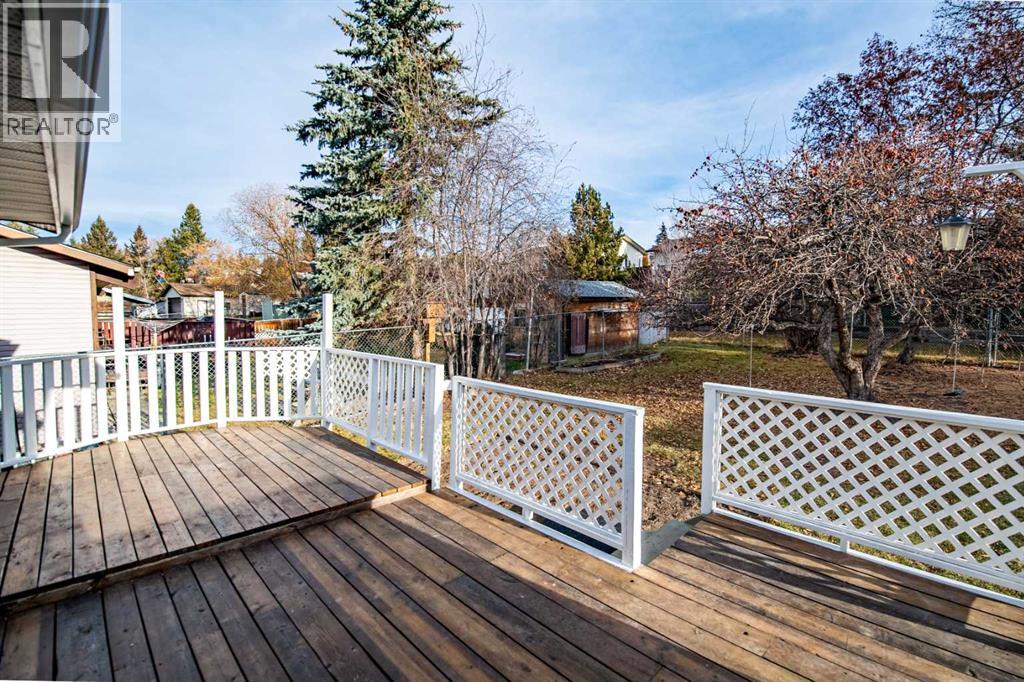 93 Westview Drive, Sylvan Lake, Alberta  T4S 1H8 - Photo 9 - A2286491
