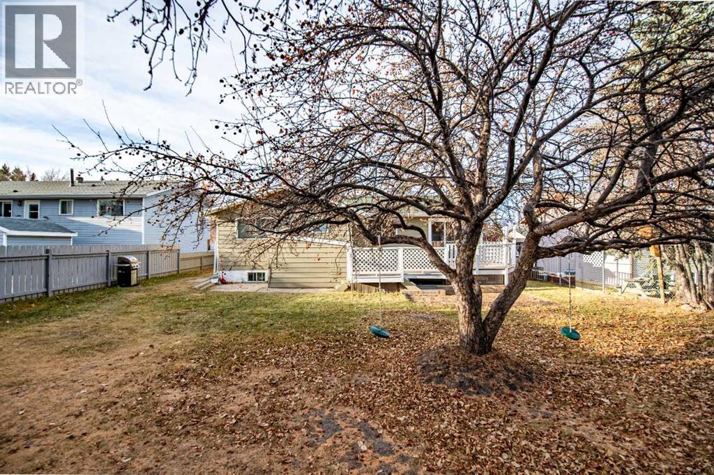 93 Westview Drive, Sylvan Lake, Alberta  T4S 1H8 - Photo 24 - A2286491