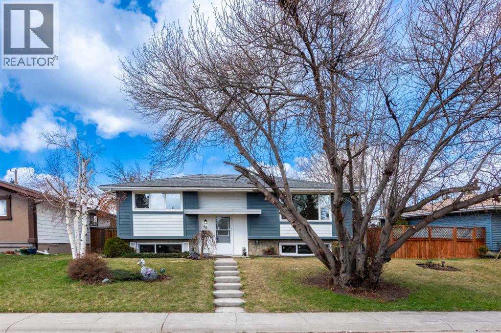 46 Marbrooke Circle NE, Calgary, Alberta  T2A 2W4 - Photo 2 - A2304802