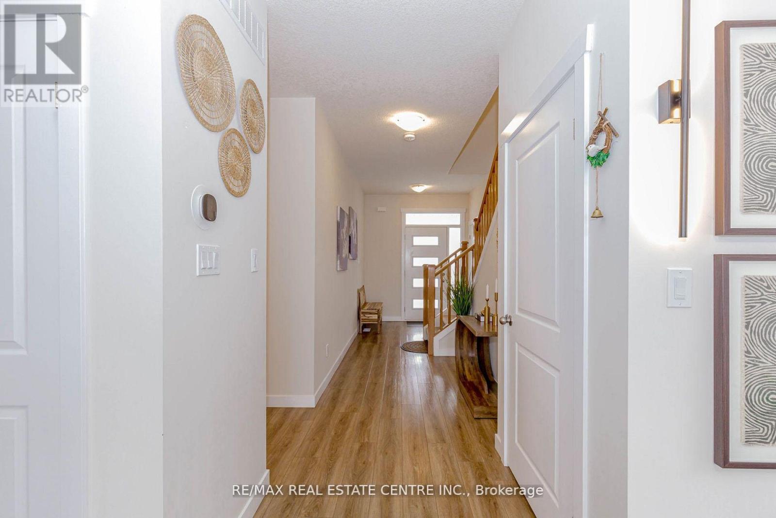 8 Moon Crescent, Cambridge, Ontario  N1S 0C4 - Photo 11 - X13046104