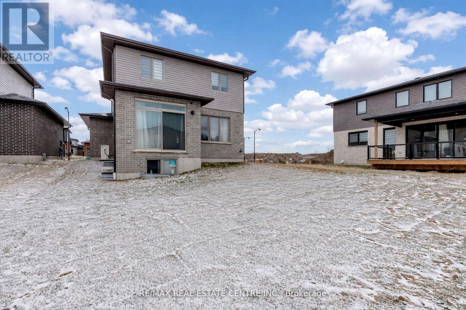 8 Moon Crescent, Cambridge, Ontario  N1S 0C4 - Photo 37 - X13046104