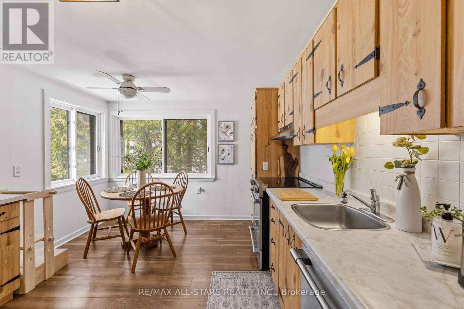 393 Hillside Drive, Kawartha Lakes, Ontario  K0M 1C0 - Photo 10 - X12908596