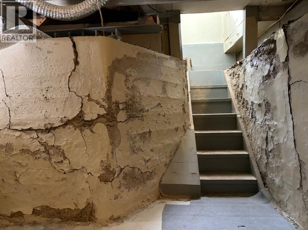 810 12a Street N, Lethbridge, Alberta  T1H 2K5 - Photo 17 - A2304965