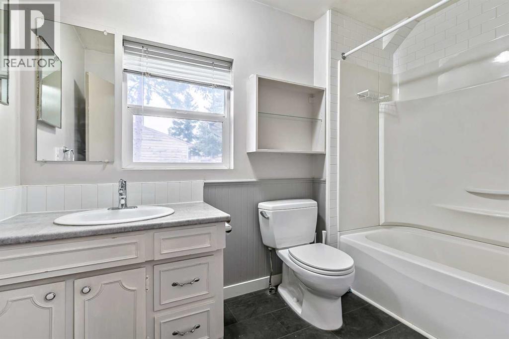 30 Crescent Road E, Okotoks, Alberta  T1S 1G4 - Photo 20 - A2304679