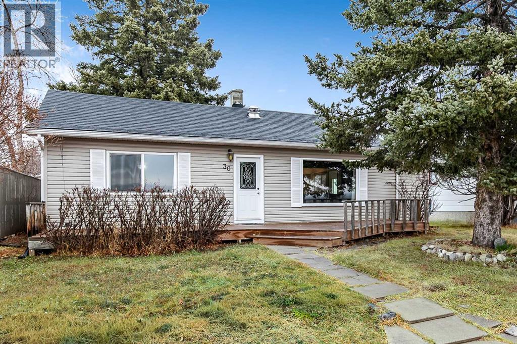 30 Crescent Road E, Okotoks, Alberta  T1S 1G4 - Photo 3 - A2304679