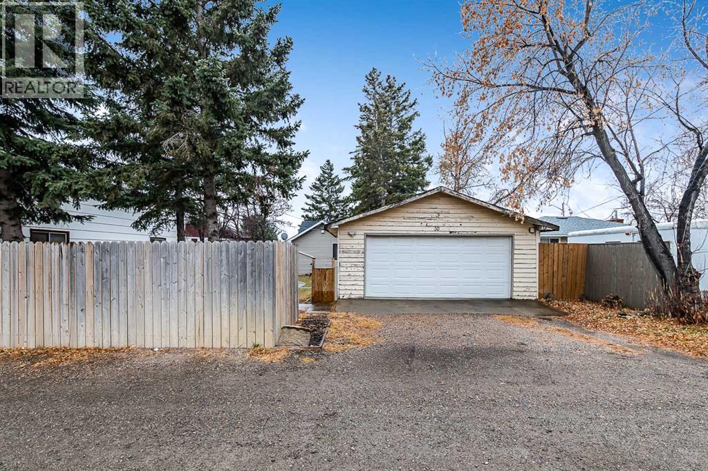 30 Crescent Road E, Okotoks, Alberta  T1S 1G4 - Photo 27 - A2304679