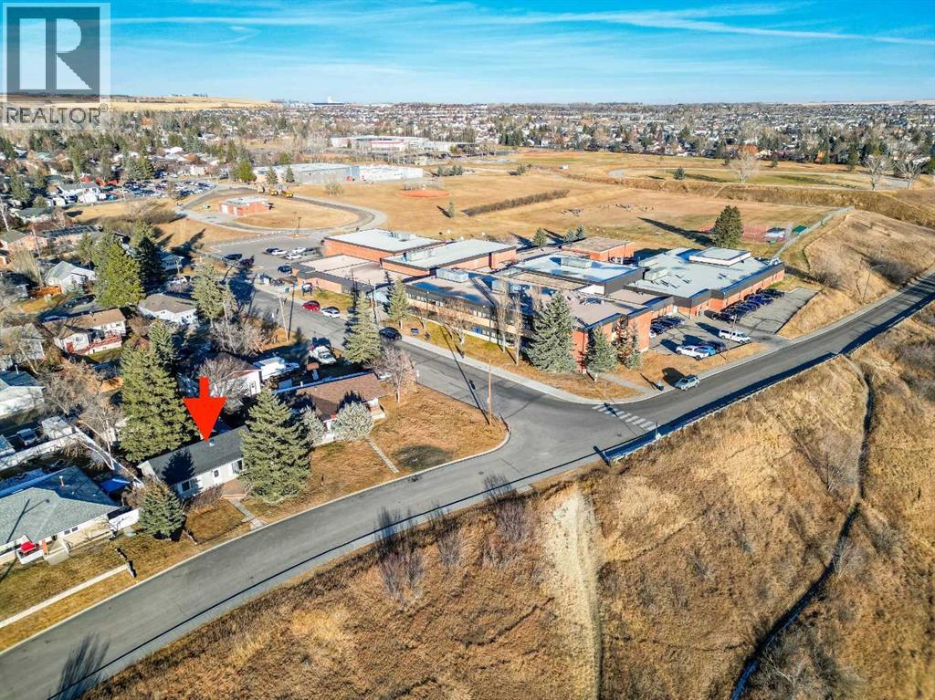 30 Crescent Road E, Okotoks, Alberta  T1S 1G4 - Photo 42 - A2304679