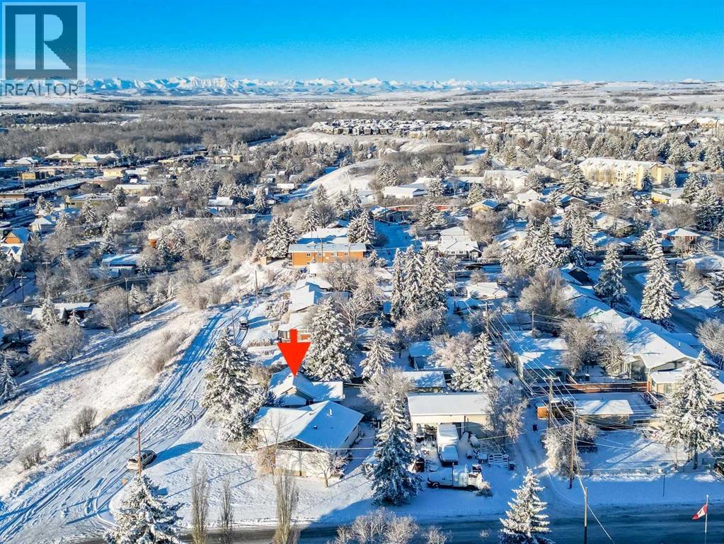 30 Crescent Road E, Okotoks, Alberta  T1S 1G4 - Photo 37 - A2304679