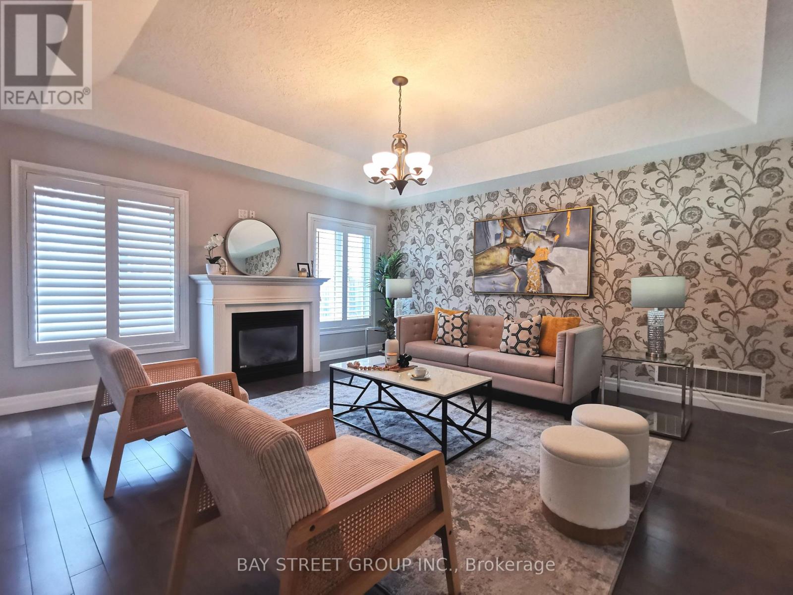 19 Falcon Crescent, Barrie, Ontario  L4N 0Y9 - Photo 5 - S13043904