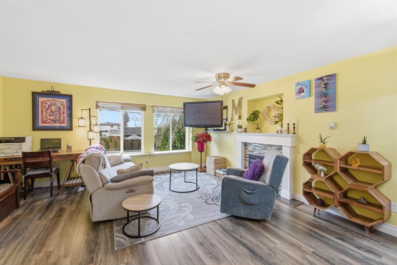 33477 7th Avenue, Mission, British Columbia  V2V 2E6 - Photo 5 - R3107140