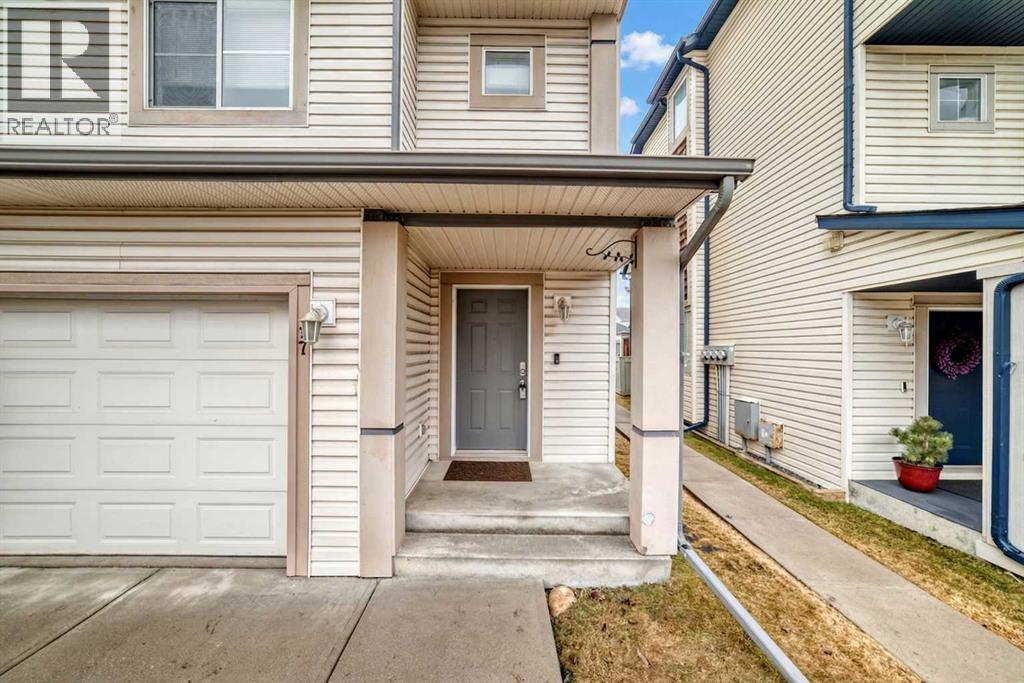 17 Copperfield Court Se, Calgary, Alberta  T2Z 4Z3 - Photo 14 - A2302063