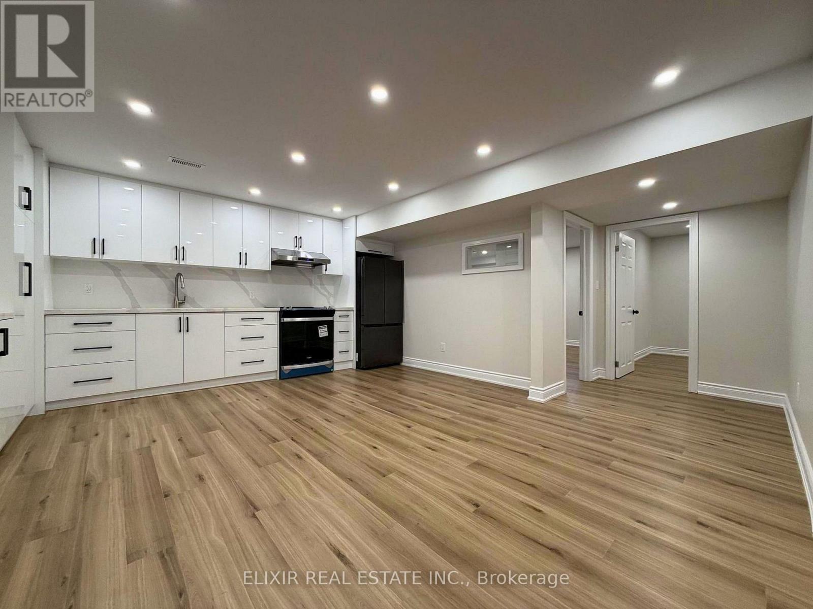 27 Belay Bend, East Gwillimbury, Ontario  L9N 0V8 - Photo 9 - N13030068