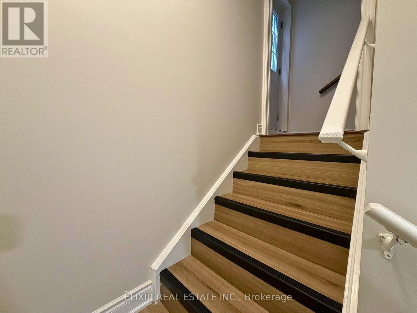 27 Belay Bend, East Gwillimbury, Ontario  L9N 0V8 - Photo 4 - N13030068