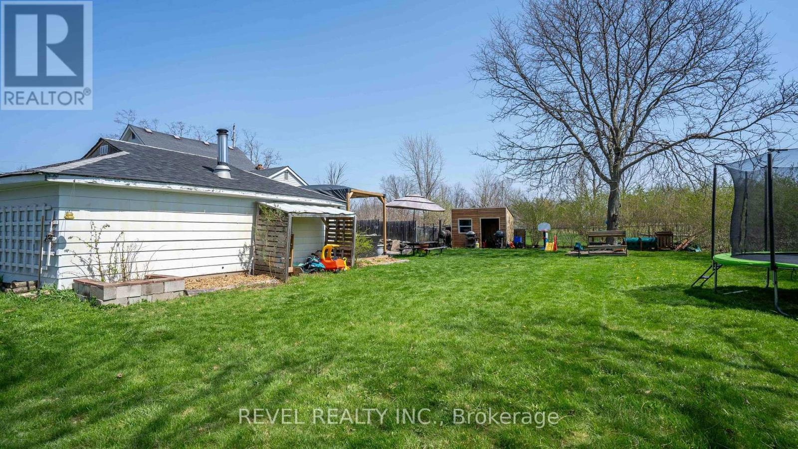 10299 Ilderton Road, Middlesex Centre, Ontario  N0M 2A0 - Photo 41 - X12803416