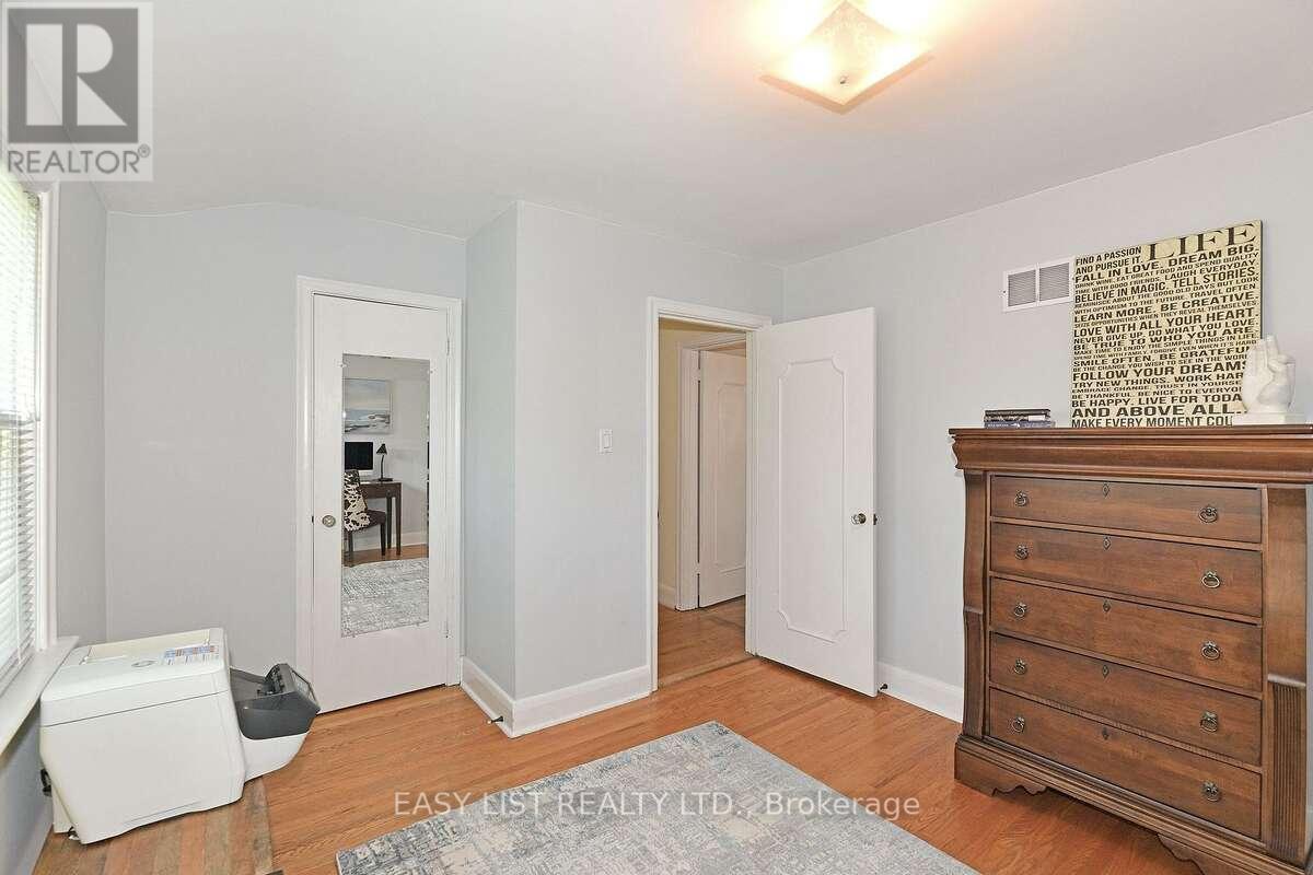 83 Eagle Road, Toronto, Ontario  M8Z 4J3 - Photo 14 - W13046136