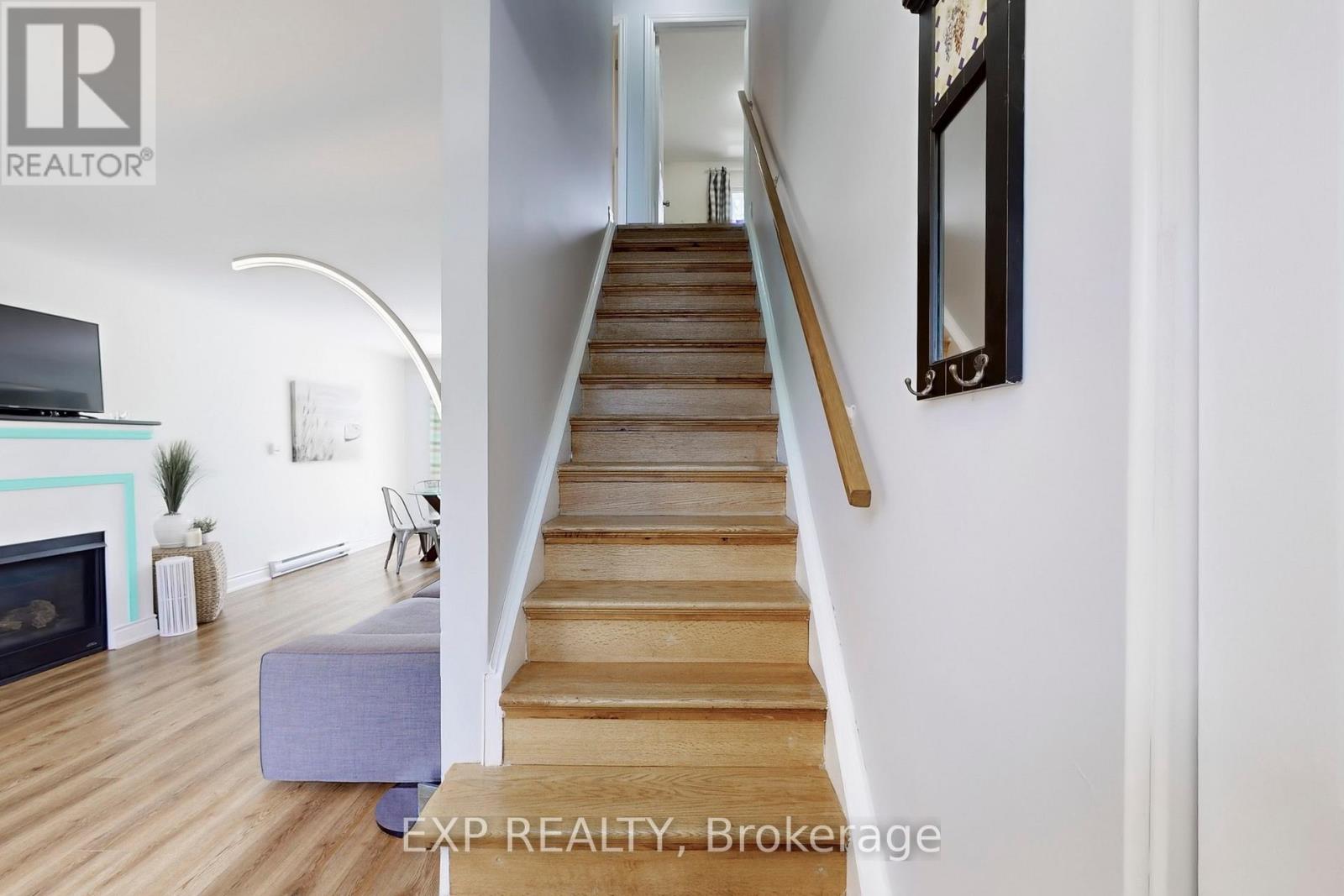 367 Adeline Drive, Georgina, Ontario  L4P 3C4 - Photo 10 - N12804392