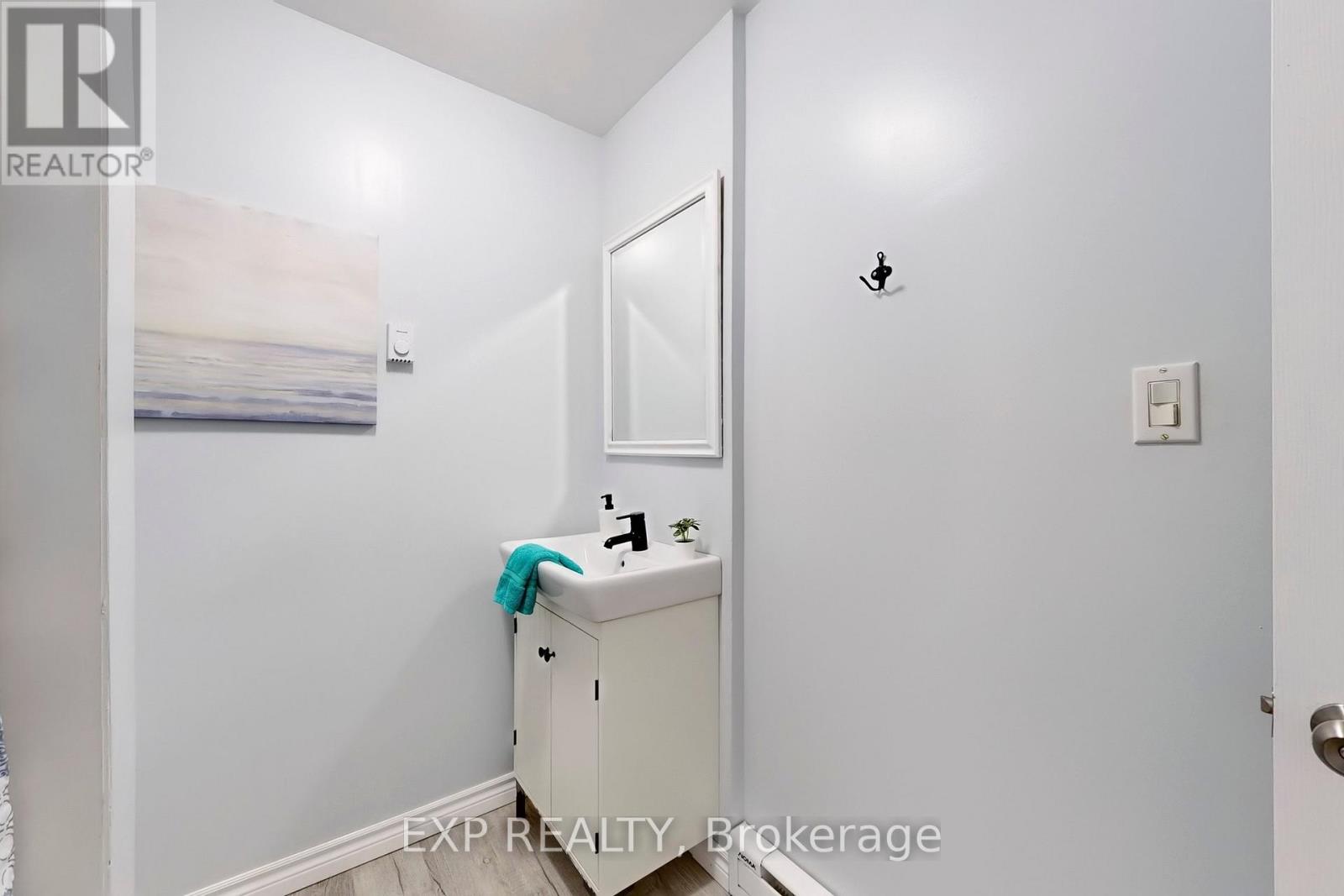 367 Adeline Drive, Georgina, Ontario  L4P 3C4 - Photo 21 - N12804392