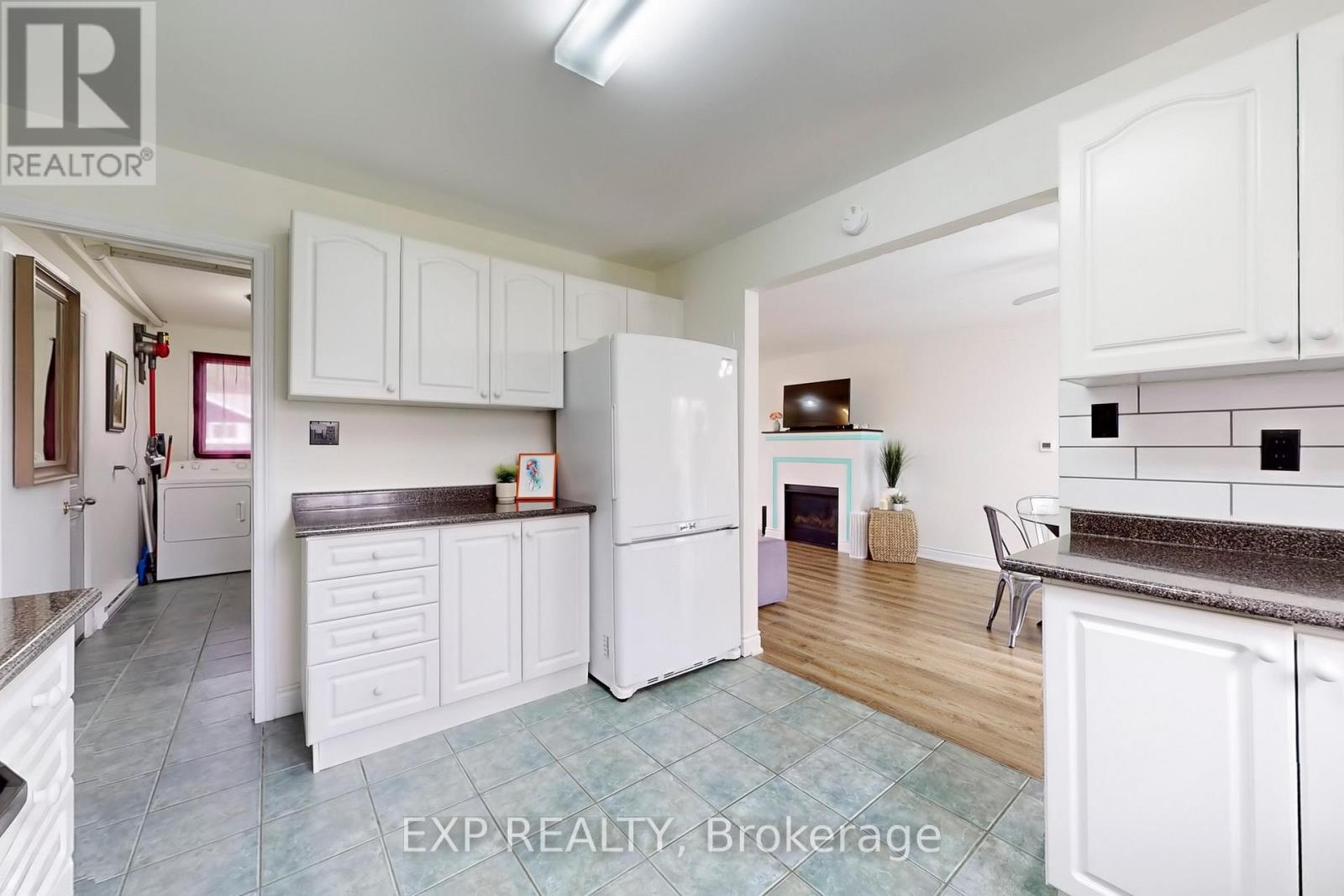 367 Adeline Drive, Georgina, Ontario  L4P 3C4 - Photo 7 - N12804392