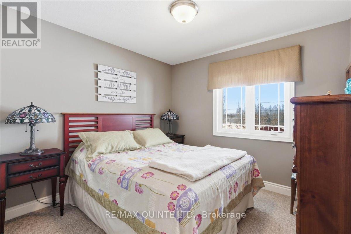 355 Mitchells Crossroad, Prince Edward County, Ontario  K0K 2T0 - Photo 21 - X12834248